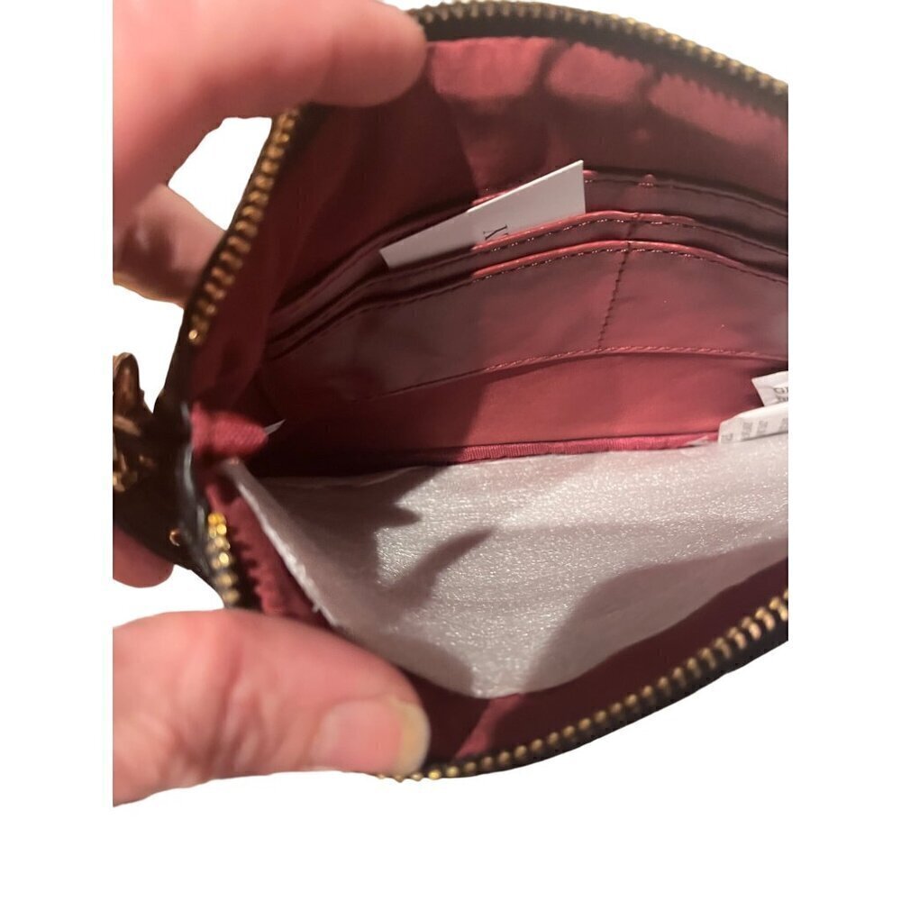 nwt black diMOND PATTERN CLUTCH PURSE WITH STRAP INSIDE POCKETS - Picture 2 of 8